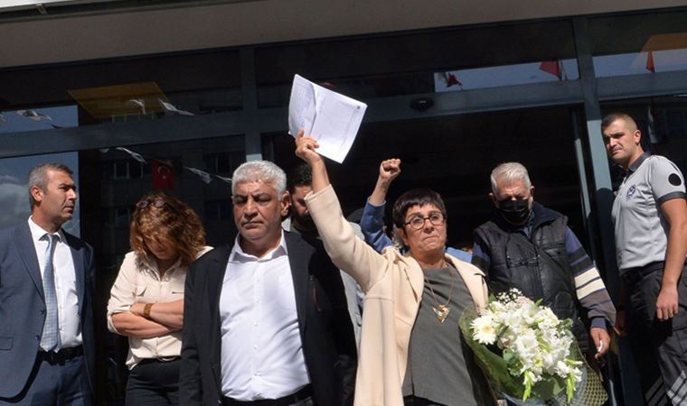 İçişleri Bakanlığı kararıyla görevinden ihraç edilen Tezcan Karakuş Candan: ‘Atatürk’ün memuruyum’