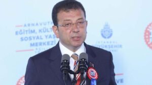 İmamoğlu’nun YSK üyelerine hakaret ettiği iddiasıyla yargılandığı dava ertelendi