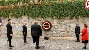 İngiliz Başkonsolosluğu’nda terör kurbanları için anma