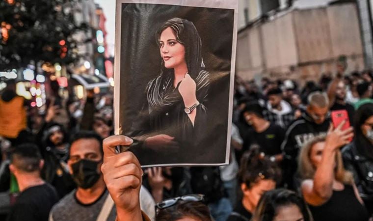 İranlı gazeteci Savaş Porgham: ‘Tahran kolay idam ediyor’