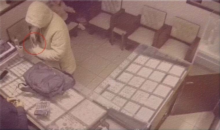 İstanbul’da ilginç olay: Oyuncak silahla kuyumcu soygunu