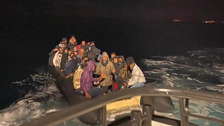 İzmir açıklarında 106 göçmen kurtarıldı