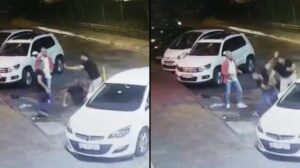 Kadıköy’de çevreyi rahatsız eden 3 kişiye motokuryeden Mike Tyson yumruğu