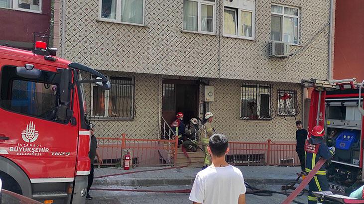 Kağıthane’de 4 katlı binanın giriş katında yangın