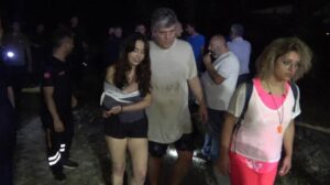 Kanyonda kabus dolu 9 saat! 15 kişi mahsur kaldı