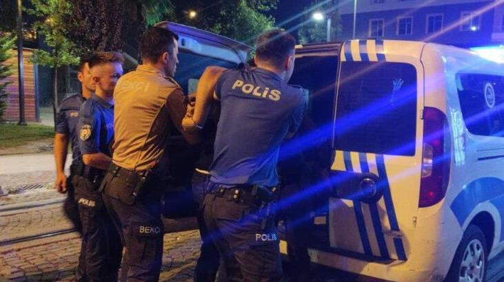 Kavgayı ayıran bekçilere bıçak çekildi, ortalık karıştı