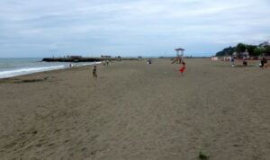 ‘Kollarından kıvılcım çıkıyordu’… Plajda elektrik akımından ölüme ‘ihmal’ soruşturması