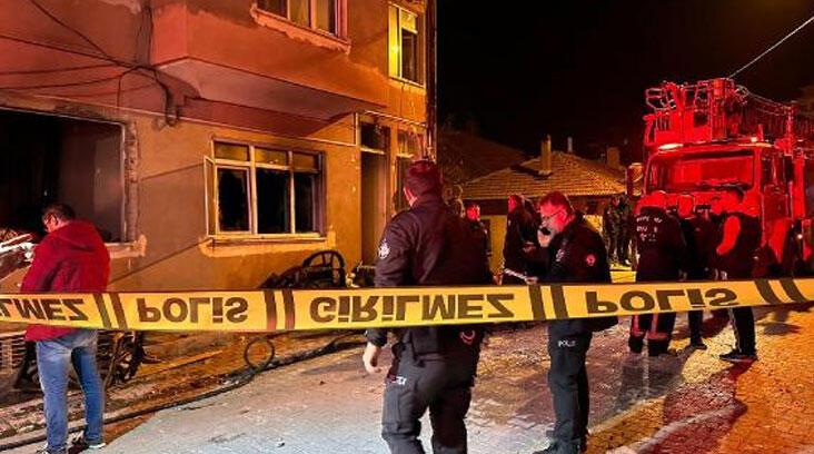 Kütahya’da evde patlama: 2’si ağır 4 yaralı