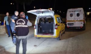 Laf atma kavgasında bıçaklanarak ağır yaralandı