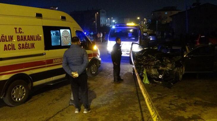 Malatya’da işçi servisi ile otomobil çarpıştı: 12 yaralı