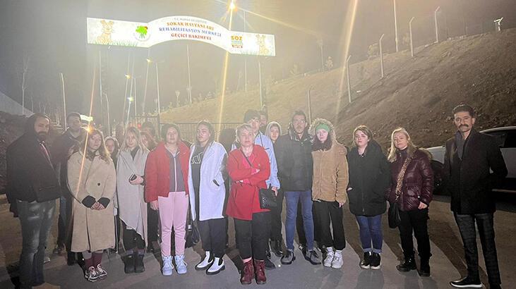 Mamak’ta köpeklere işkence iddiasıyla barınak önünde eylem