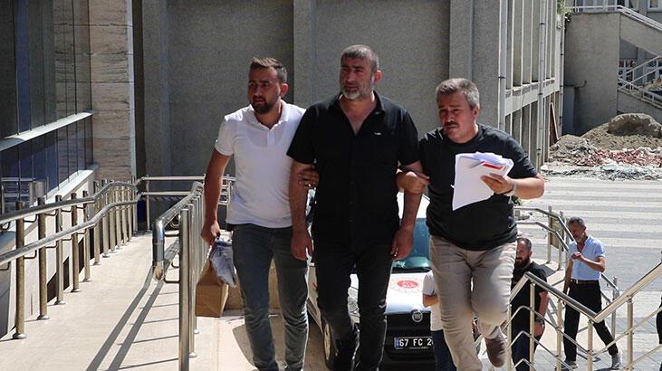 Mekana alınmayınca ekmek arasında sakladığı silahla garsonu vurdu!