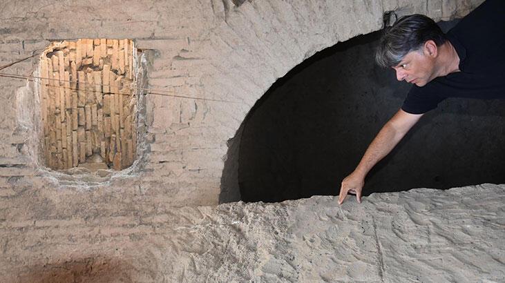 Metropolis Antik Kenti’ndeki hamamın ‘kazan dairesi’ gün yüzüne çıkarıldı