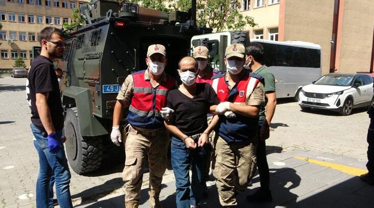 MİT operasyonuyla yakalanmıştı! Şehit Binbaşı Kulaksız’ın katili adliyeye sevk edildi