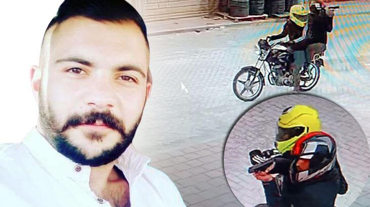 Motosikletle yaklaşıp kurşun yağdırdı! Cinayet anı kamerada