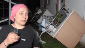 Oturdukları balkon çöken çift neye uğradığı şaşırdı