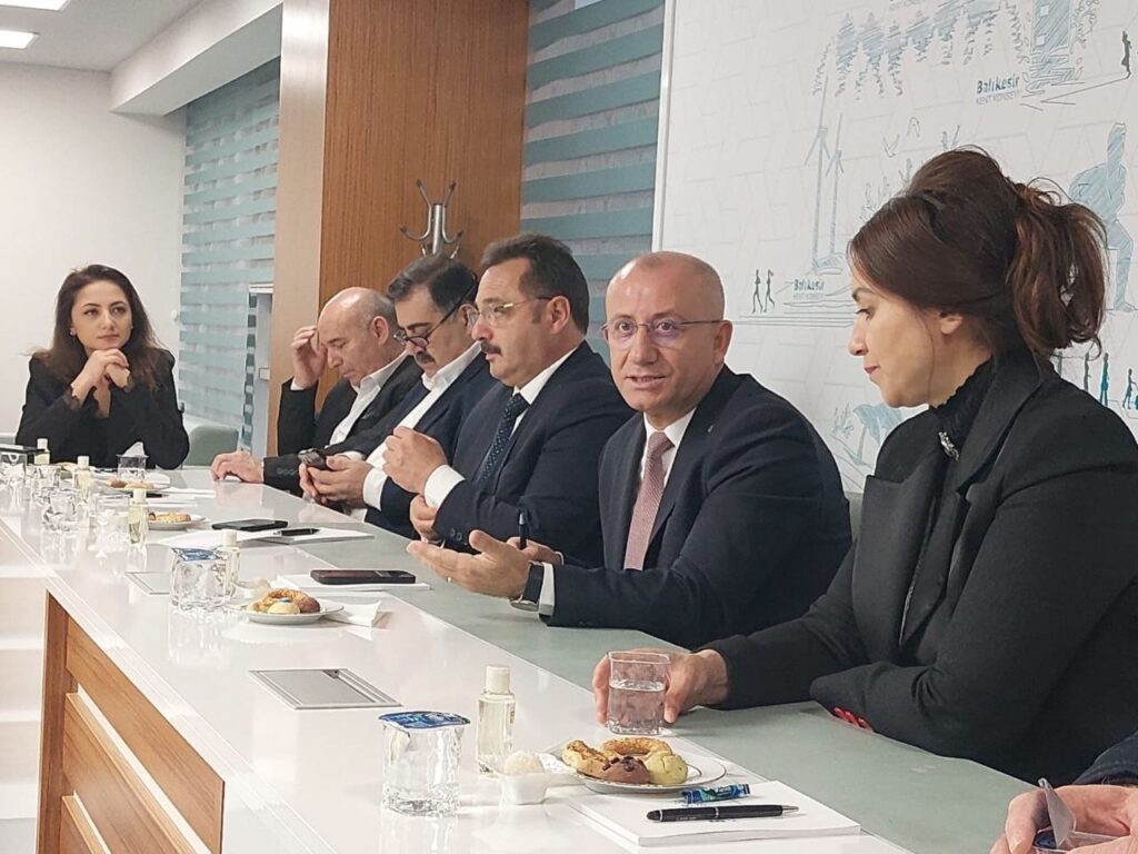 TİMBİR heyeti Balıkesir Kent Konseyi’ni ziyaret etti