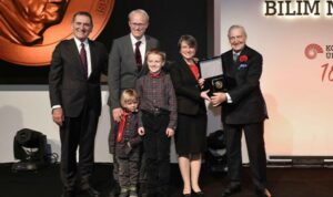 Rahmi Koç Bilim Madalyası’nı Prof. Dr. Bilge Yıldız aldı