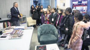 ‘Renkli Kalemler’ Milliyet’i gezdi