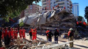 Rıza Bey Apartmanı davasında 2 kamu görevlisi için hapis cezası istendi