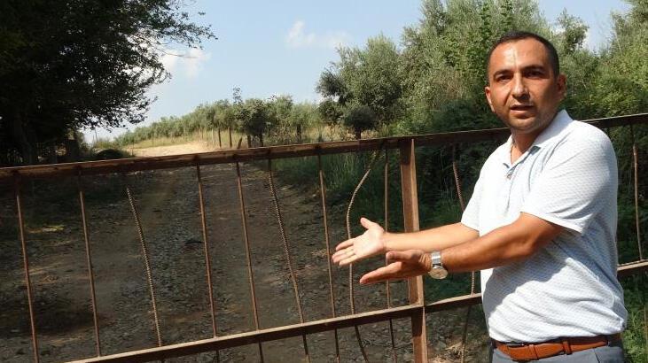 Sahibi yolu kapattı, mahalleli kapıda kaldı! ‘Türkiye-Suriye sınırı gibi’