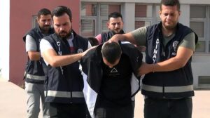 Sokakta tartışıp bıçakla öldürdü, ‘Kadına sarkıntılık yapıyordu’ dedi