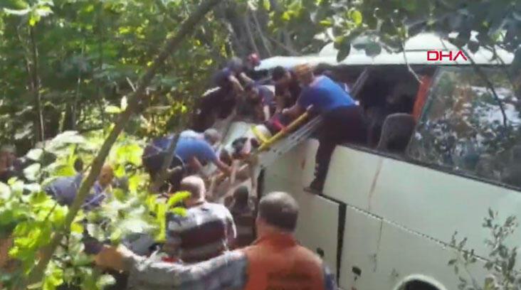 Son dakika… Bursa’da tur otobüsü devrildi! Ölü ve yaralılar var