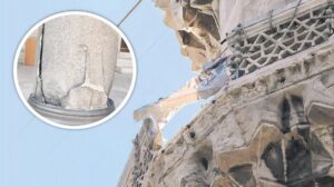 Süleymaniye’de korkutan çatlaklar