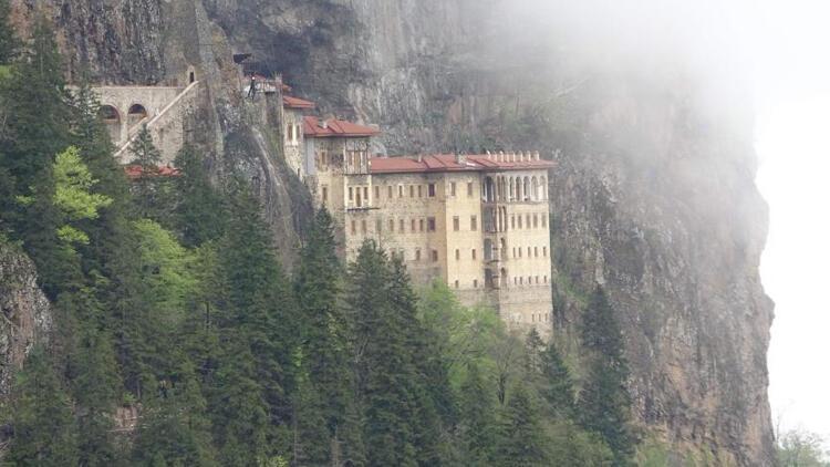 Sümela Manastırı’na ziyaretçi akını!