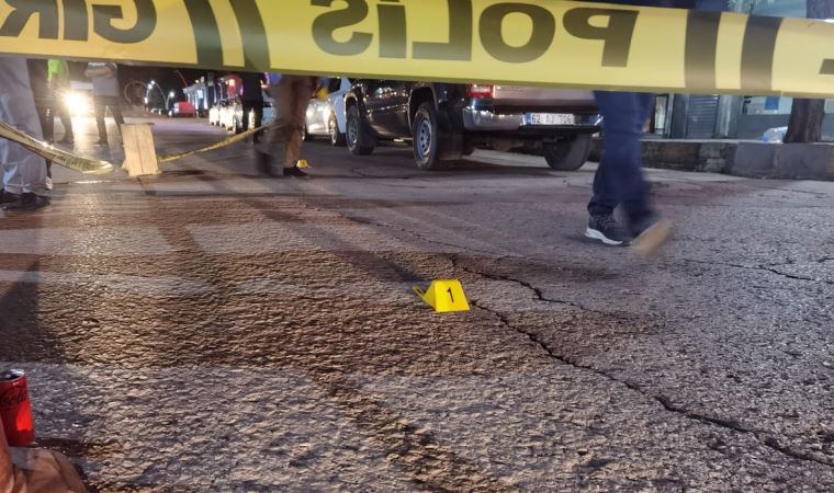 Taciz şüphelisi kalabalığa ‘ateş’ açtı, arkadaşı yaralandı