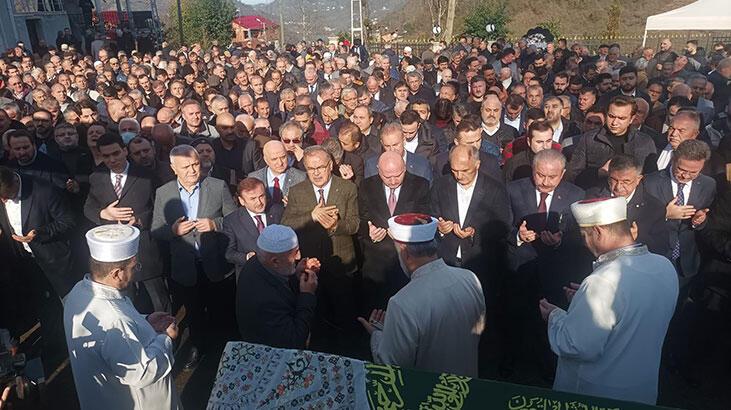 TBMM Başkanı Şentop, AK Partili Öztürk’ün annesinin cenazesine katıldı