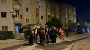 Tek başına yaşadığı evi yaktı, apartman sakinlerine tehditler yağdırdı