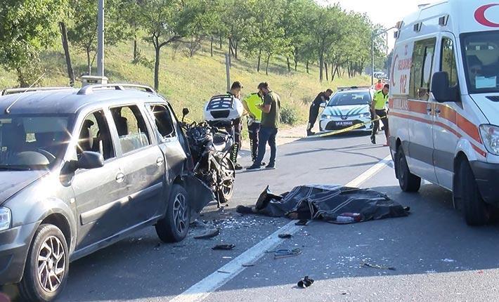 TEM’de korkunç kaza! Emniyet şeridinde duran otomobile çarptı: Kuratılamadı