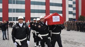 Trafik kazasında şehit olan komiser yardımcısı, memleketine uğurlandı