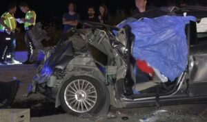 ‘U’ dönüşü yapan TIR’la otomobil çarpıştı: 2 ölü, 2 ağır yaralı