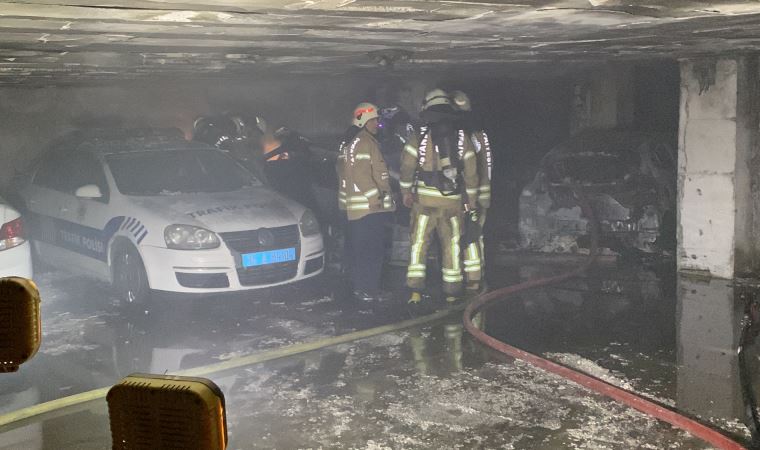 Ümraniye’de kapalı otoparkta bulunan 6 araç yandı