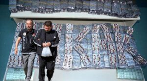 Uyuşturucu hapı kargolarken yakalandı! İlginç savunma