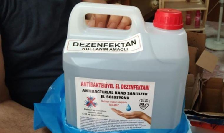 Yakayı ele verdiler: Sahte içkileri ‘dezenfektan bidonları’ içinde piyasaya süren 18 kişi yakalandı