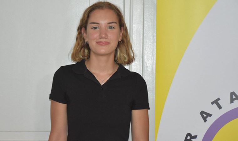 YKS birincisi Selin Aşkiraz’a çirkin saldırı! Yüzlerce kötü yorum geldi